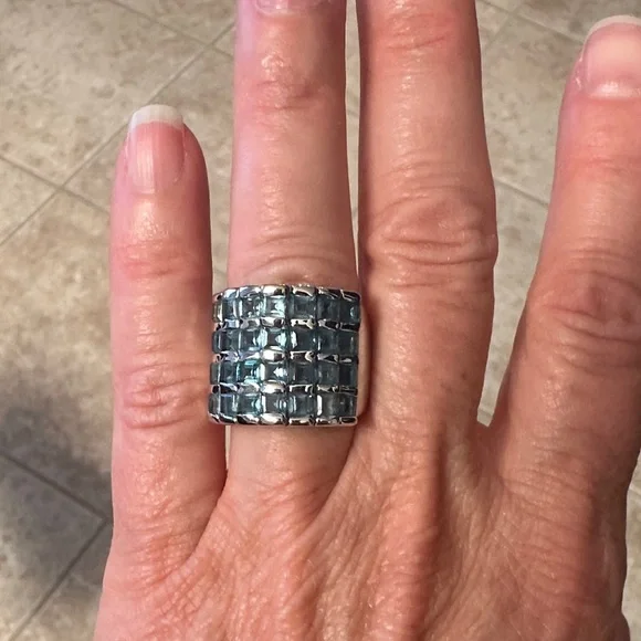 London Blue Topaz princess cut ring in 925 sterling silver. Size 7 - Picture 4 of 6